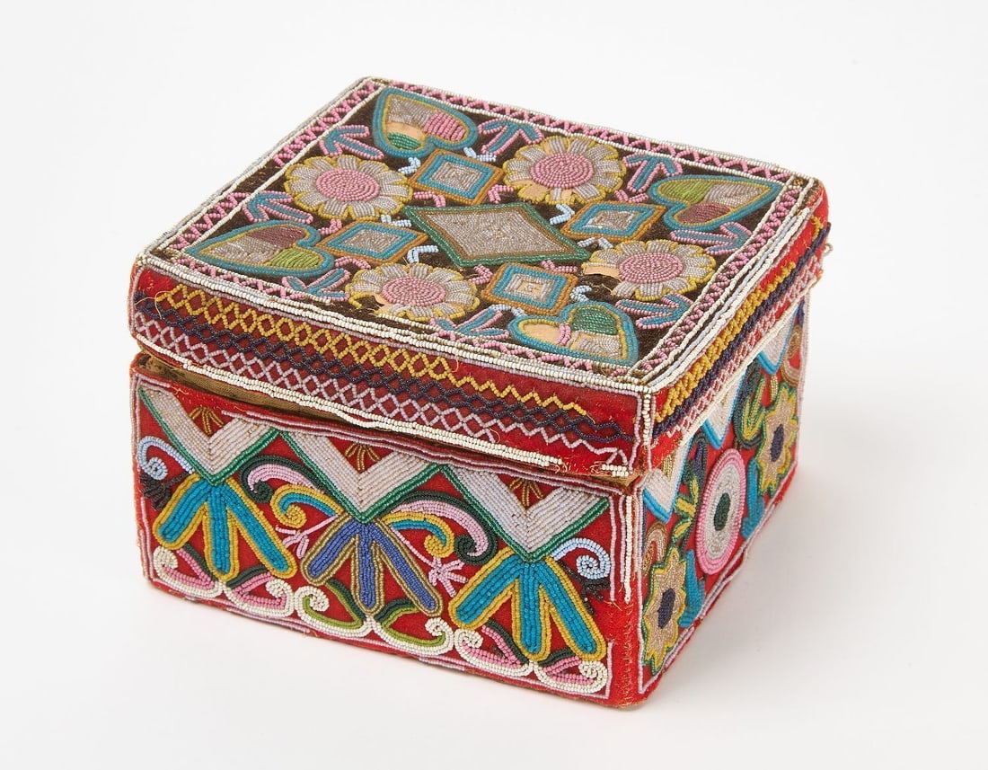 Beadwork Box (1 of 5)