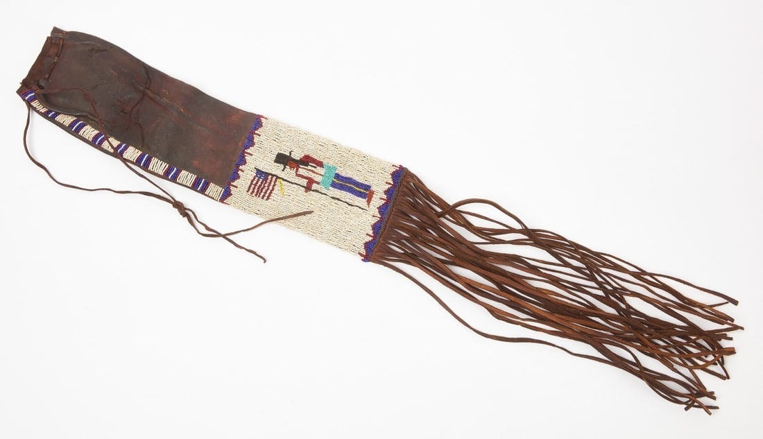 Pipe Bag with Pictorial Beadwork (1 of 3)