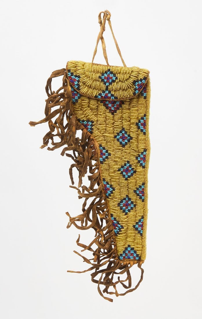 Beaded Holster (1 of 4)