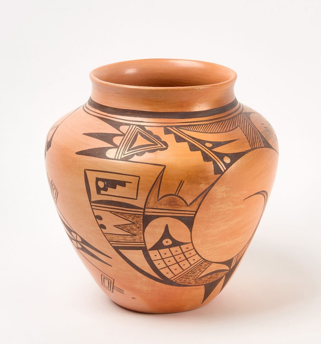 Hopi Pottery Jar (1 of 4)