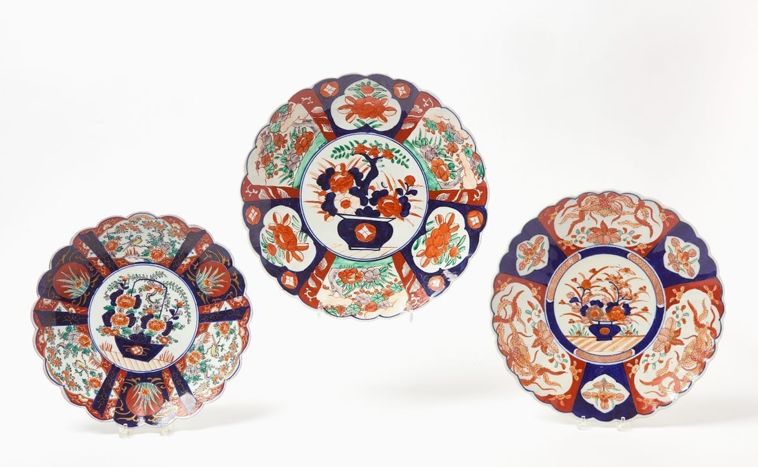 Three Imari Chargers: Three Imari porcelain chargers with scalloped edges. Japanese, late 19th century. D 12 in., 13-3/8 in., 14-1/4 in.
