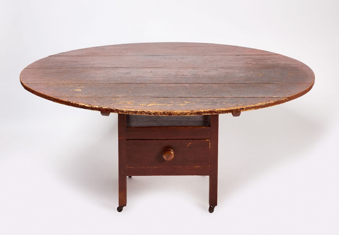 Round Hutch Table (1 of 5)