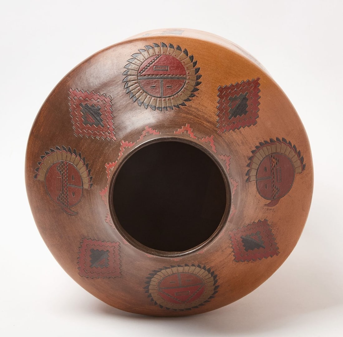 Lorraine Williams Navajo Vessel - 3