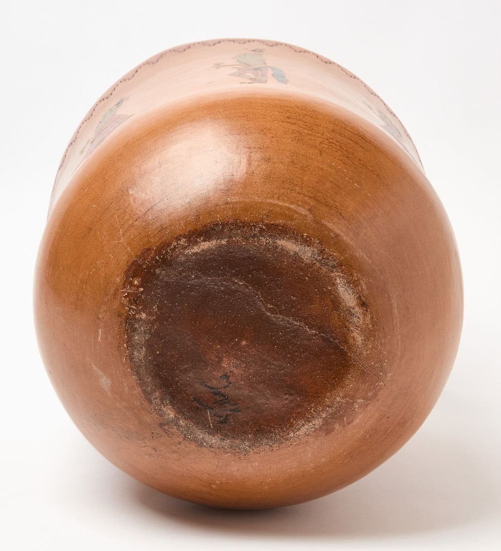 Lorraine Williams Navajo Vessel - 4