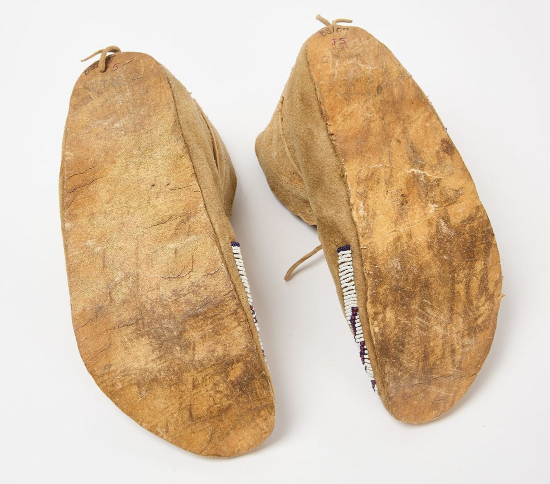 Pair of Beaded Moccasins - 4