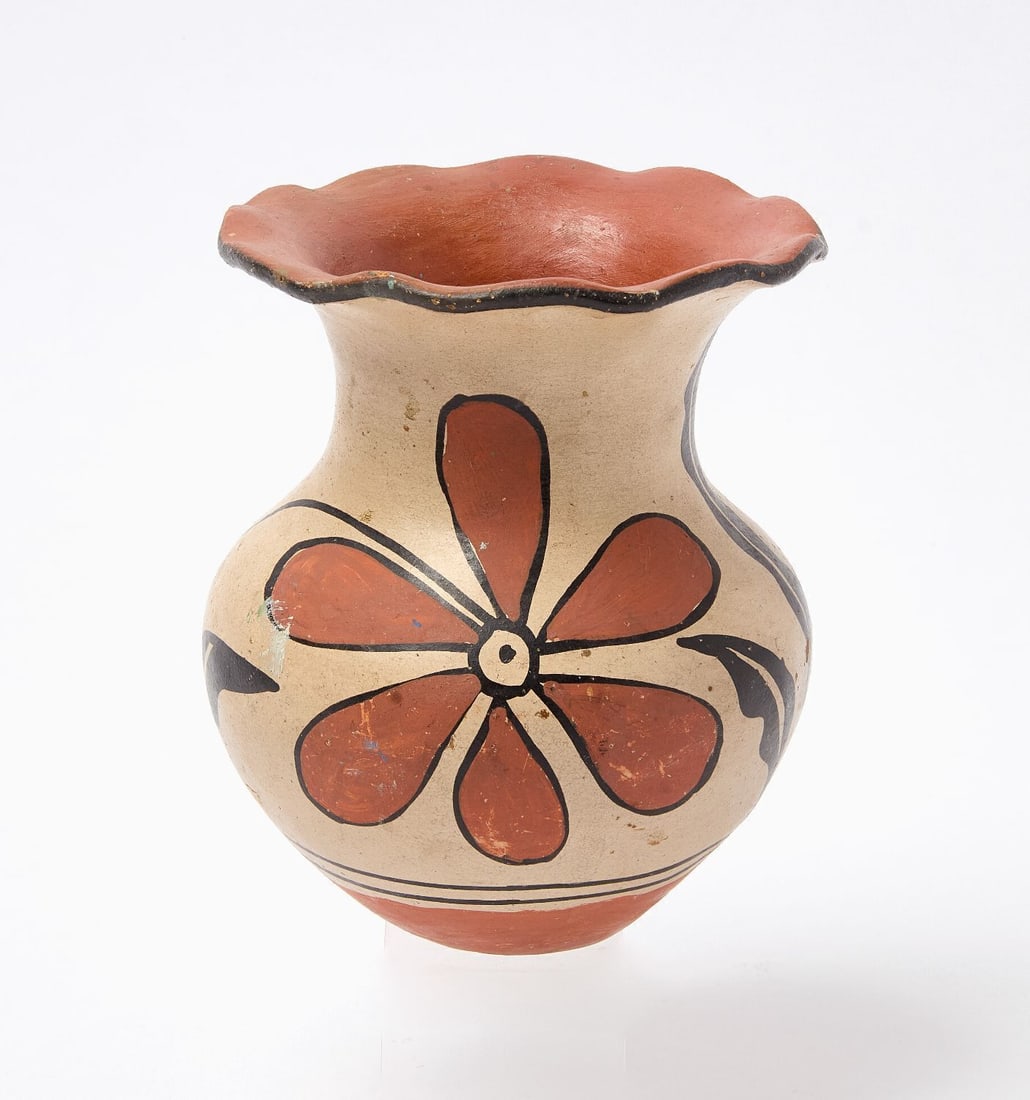 Santo Domingo Scalloped Vase - 2