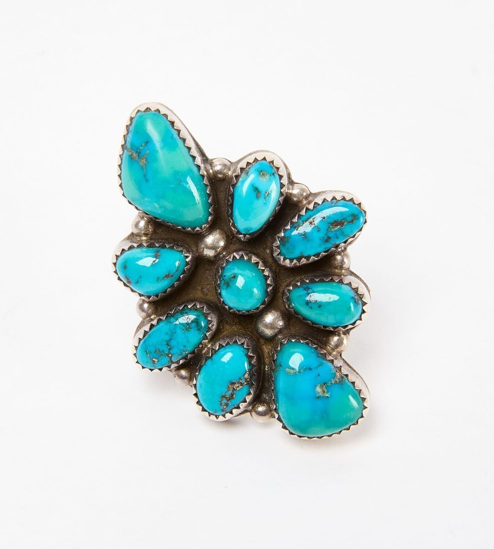 Orville Tsinnie Sterling Turquoise Ring: Orville Tsinnie signed sterling sivler and turquoise ring. New Mexico. Size 8. Weight: 0.795 ozt.