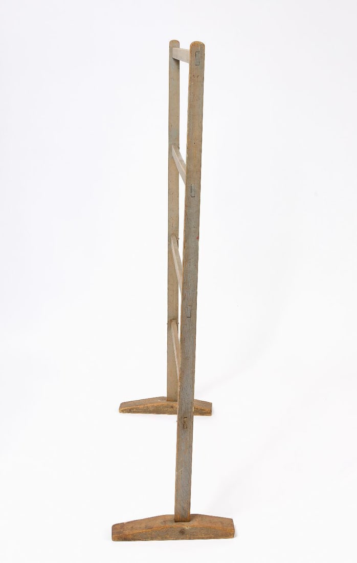 Quilt Rack in Grey Paint - 2
