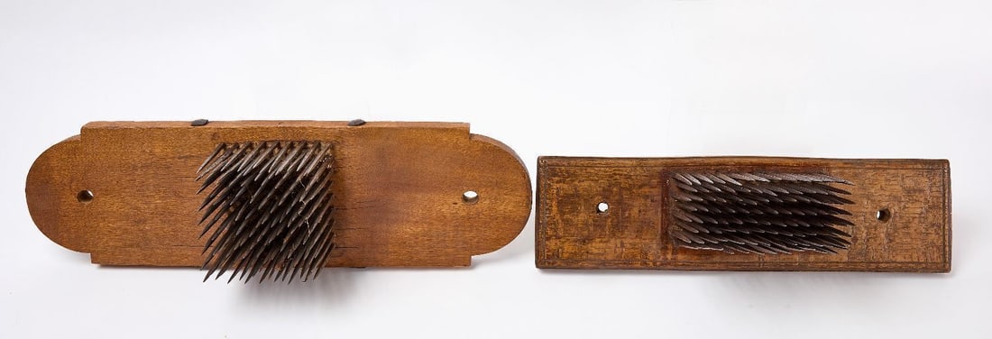 Two Shaker Hetchels and Two Shaker Cloak Hangers - 6