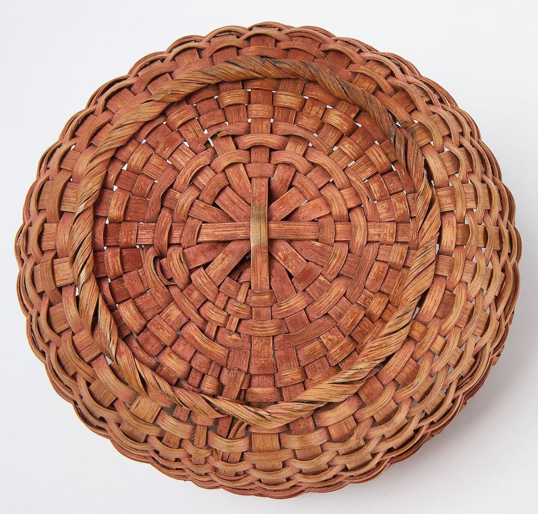 Gathering Basket in Red Paint - 3