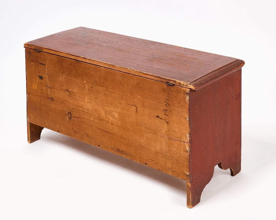 Red Painted Blanket Chest - 4