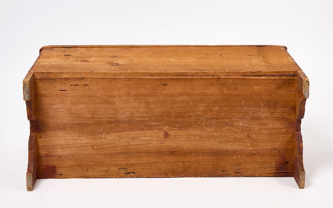 Red Painted Blanket Chest - 5