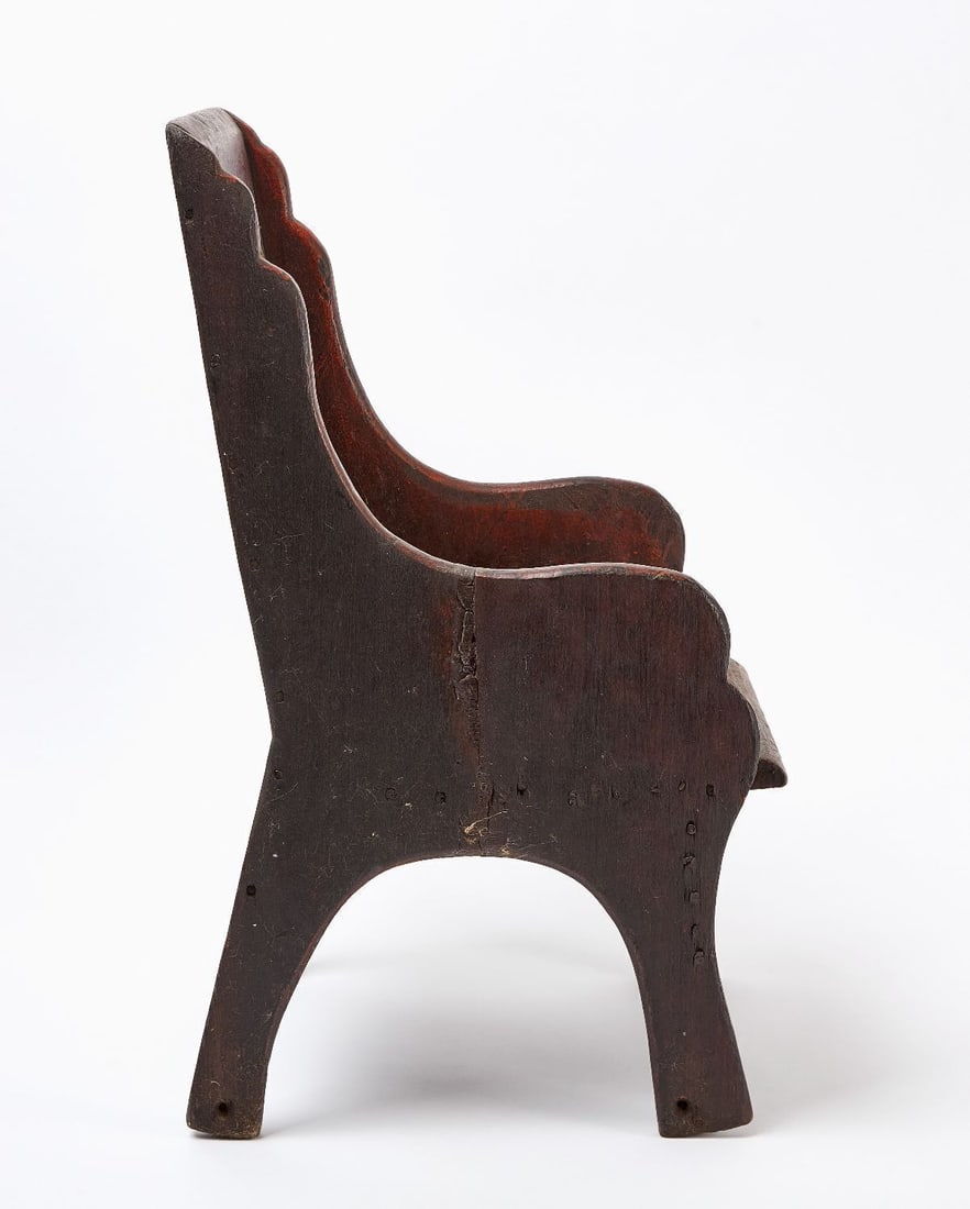 Early Painted Settle Child's Seat - 2