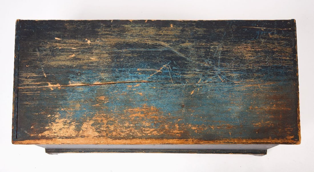 Blanket Chest in Blue Paint - 3