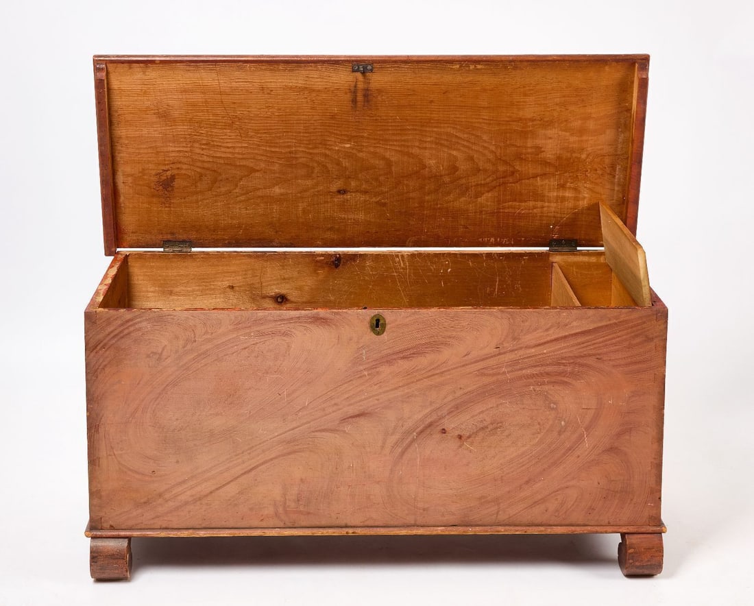 Blanket Chest in Salmon Paint - 2