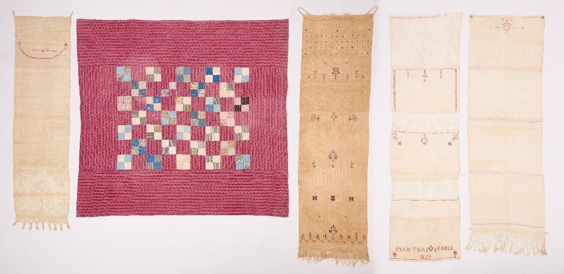 Four Show Towels and Crib Quilt: Four show towels. Together with a crib quilt. Earliest towel dated 1807. American, 19th century. L 56 in. W 16-1/2 in. L 56 in. W 17 in. L 58 in. W 16-1/2 in. L 49-1/2 in. W 13 in. L 45 in. W
