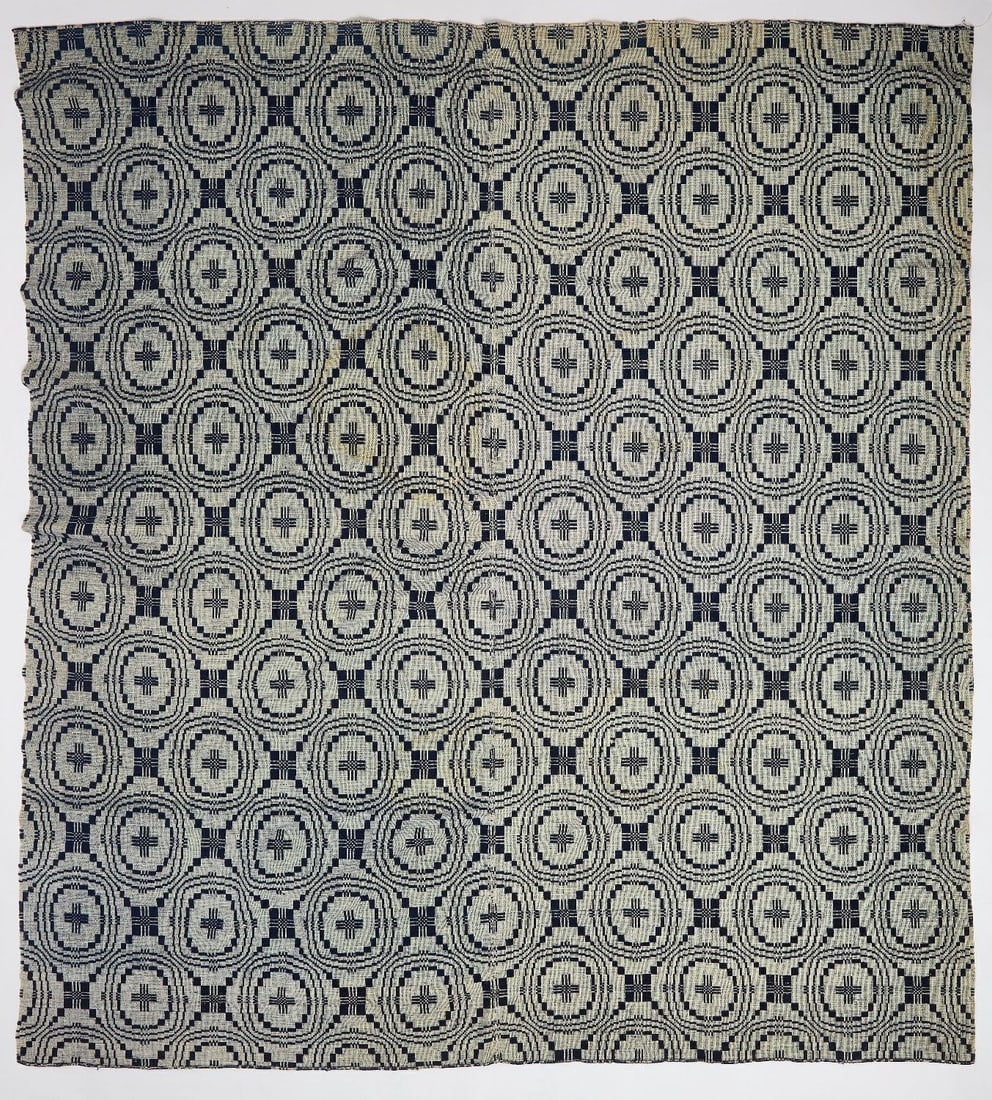 Group of Early Fabrics - Quilts and Coverlets - 4