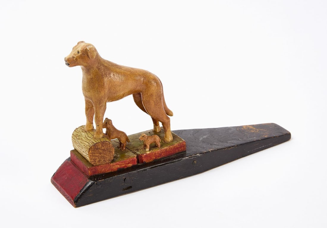 Folk Polychrome Door Stop with Hound and Puppies (1 of 4)