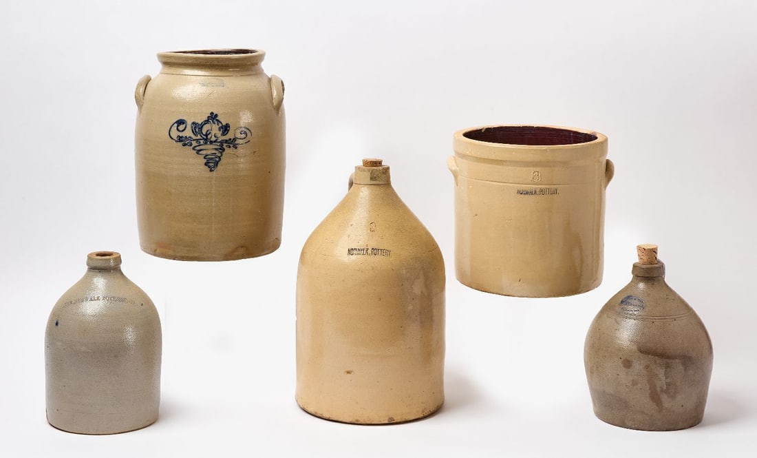 Five Pieces of Stoneware: Five pieces of stoneware. 4 by Norwalk (Connecticut), 1 from Peck Slip NY. Applied lug handles and original colbalt blue decoration. 19th century. 