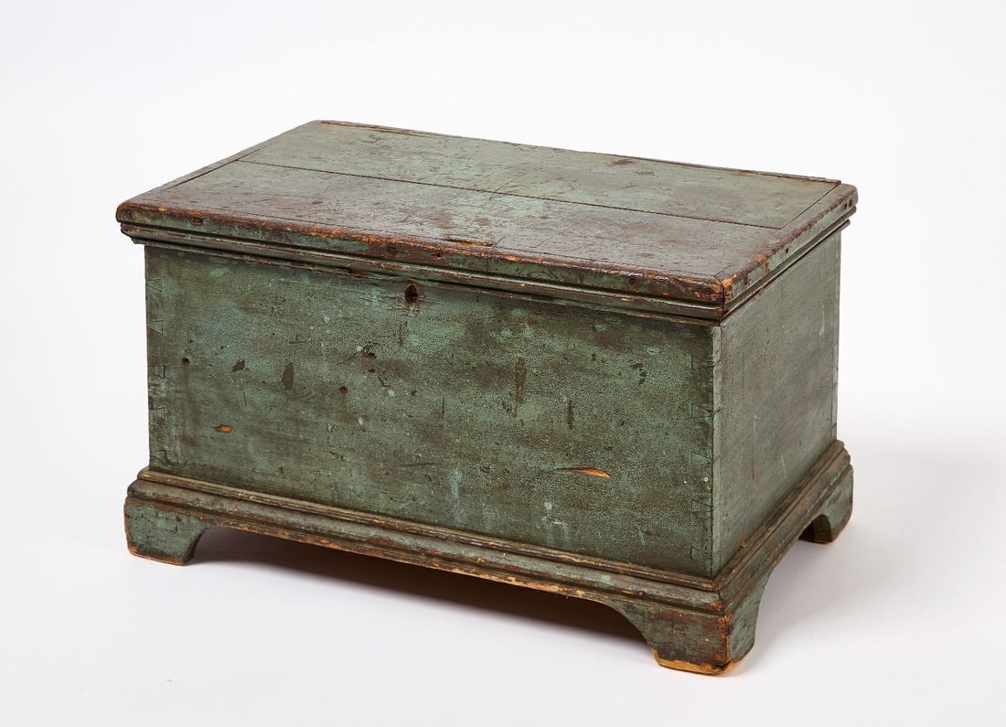 Diminutive Chest in Green Paint (1 of 5)