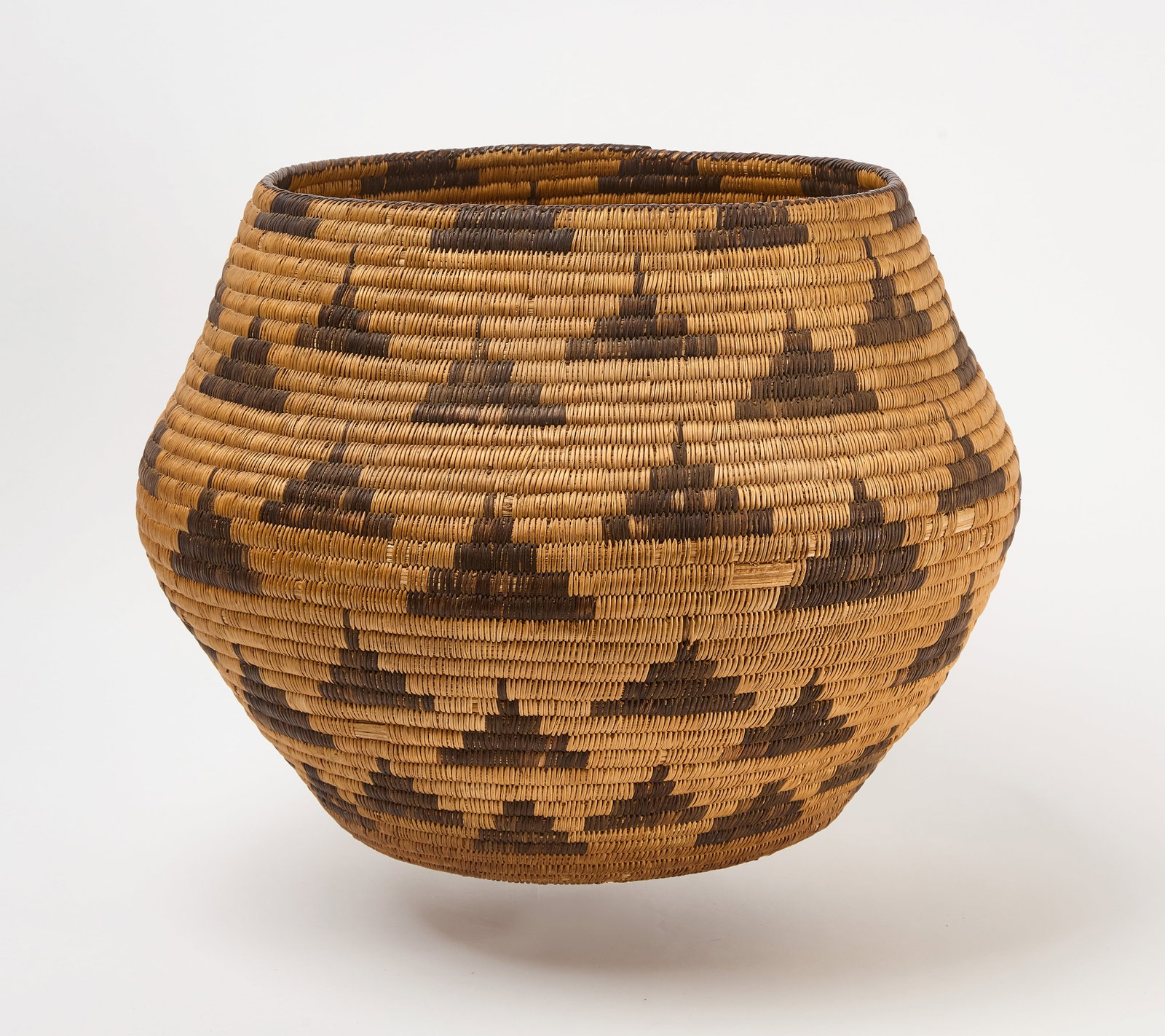 Large Pima Coiled Basket (1 of 3)