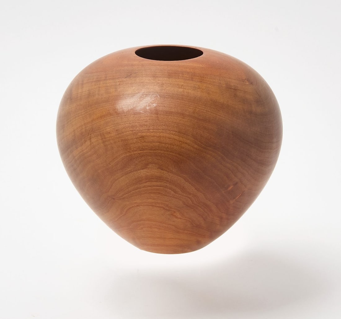 William Hunter #620 'Star Ruby' Modernist Bowl (1 of 4)