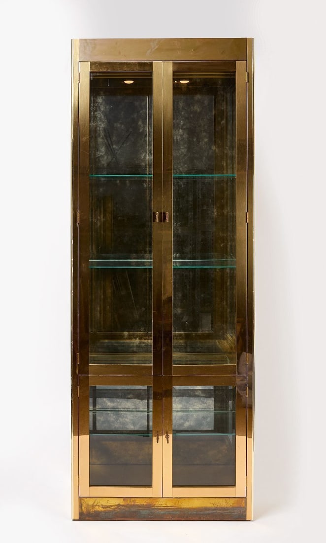 Mastercraft Illuminated Vitrine (1 of 4)