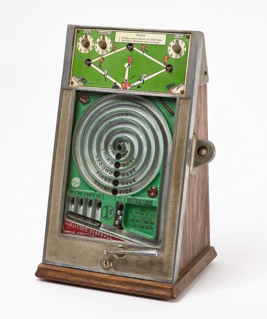 Miniature Baseball World Champion 1-Cent Trade Simulator: Miniature Baseball World Champion 1-cent trade simulator. All original which includes bat-form handle, and key. Insert penny for an inning 'at bat'. Manufactured by Gottlieb Co. American,