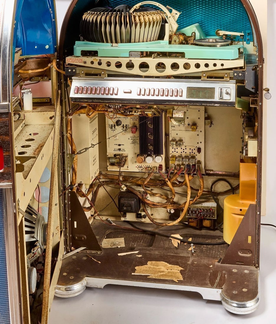 Wurlitzer Jukebox Model 1050 - 5