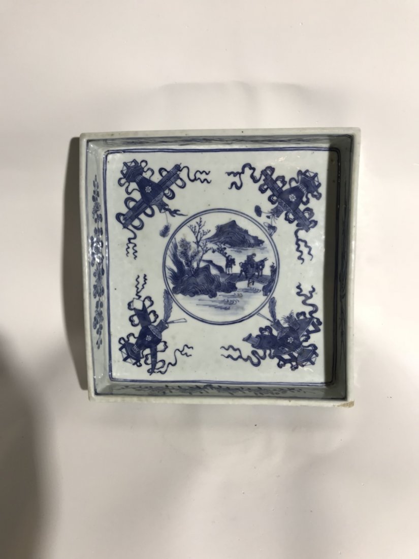 A chinese B-W square tray (1 of 13)