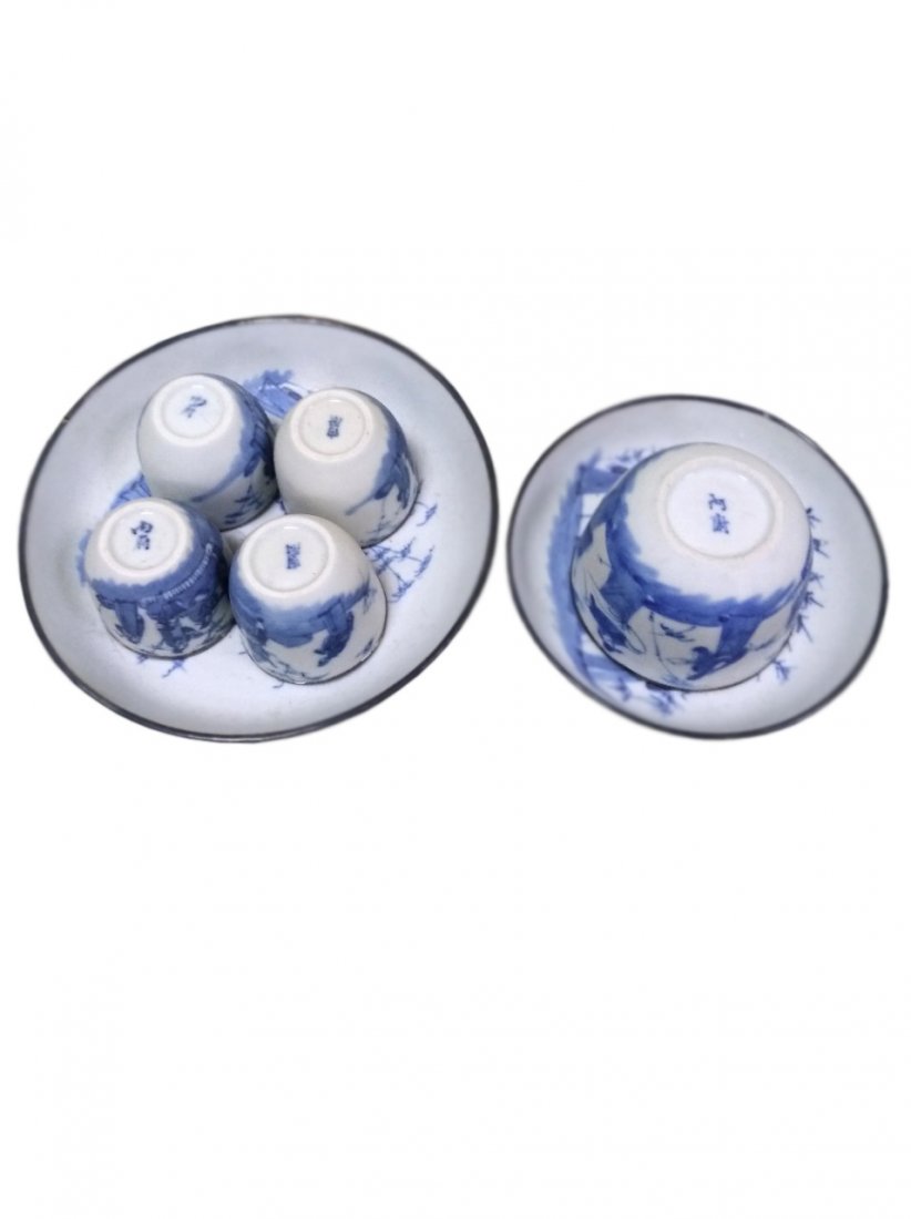 A set of B-W teacups and chargers, export to Vietnam (1 of 11)