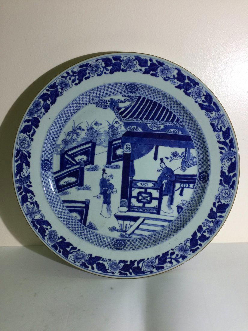 A large chinese B-W dish, 18th C (1 of 10)