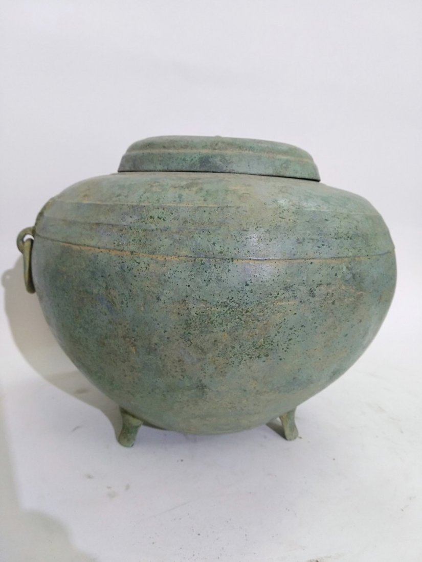 A chinese bronze tripod covered bowl, Han dyn (1 of 10)