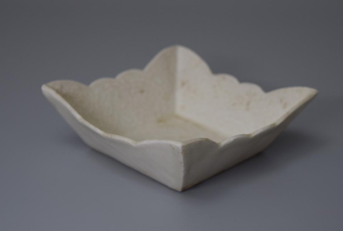 A MOLDED DING RECTANGULAR BRUSH WASHER, JING-YUAN (1 of 4)