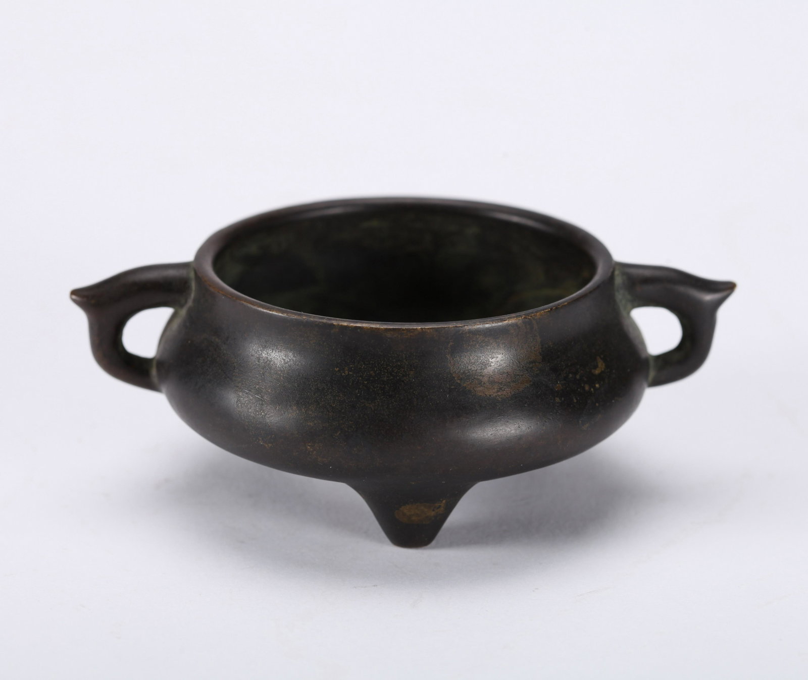 A CHINESE BRONZE CENSER, QING DYNASTY (1 of 5)