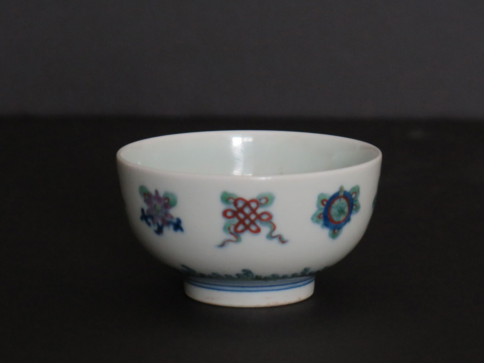A VERY FINE CHINESE DOUCAI 'EIGHT TREASURES' CUP, (1 of 8)