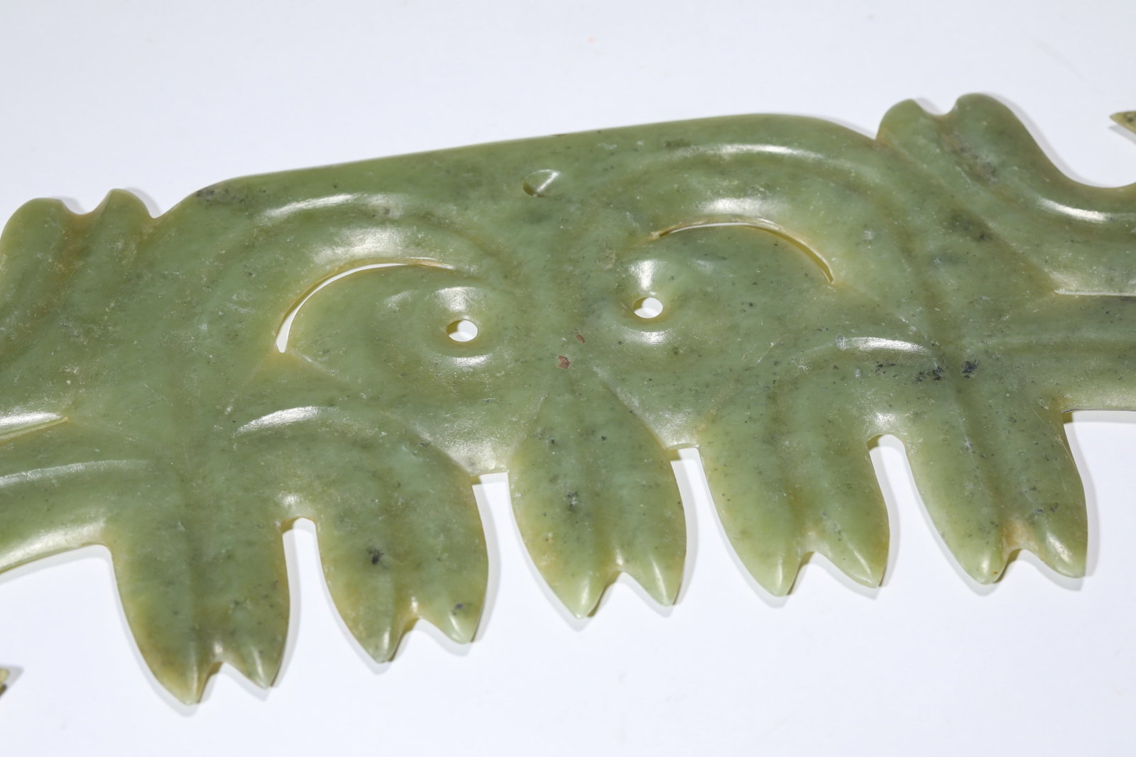 A JADE CLOUD-SHAPED PENDANT - 4