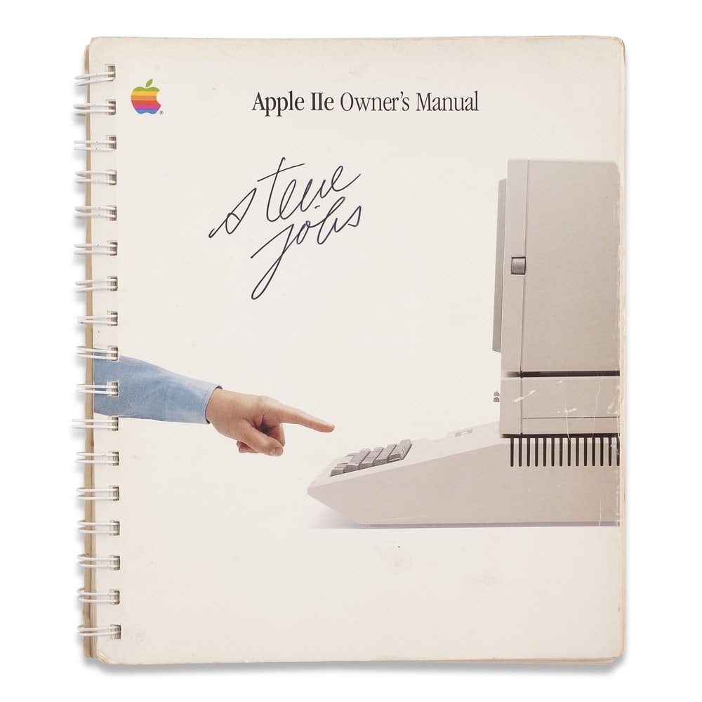 STEVE JOBS SIGNED APPLE IIE OWNER'S MANUAL: 9 x 7 5/8 in (22.8 x 19.2 cm) Provenance and Authentication: This collectible has undergone a rigorous forensic evaluation. The signatures were carefully analyzed across multiple criteria, including