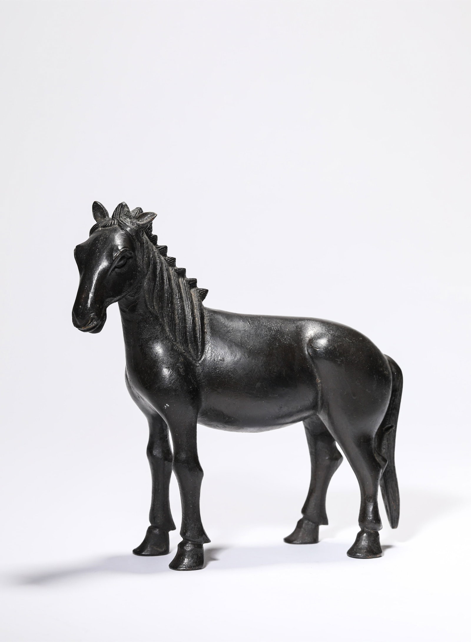 Bronze horse: Bronze horse; Material: Bronze; Dimensions/Weight: Weight 1360 g, length 19 cm, width 5.5 cm, height 18.7 cm