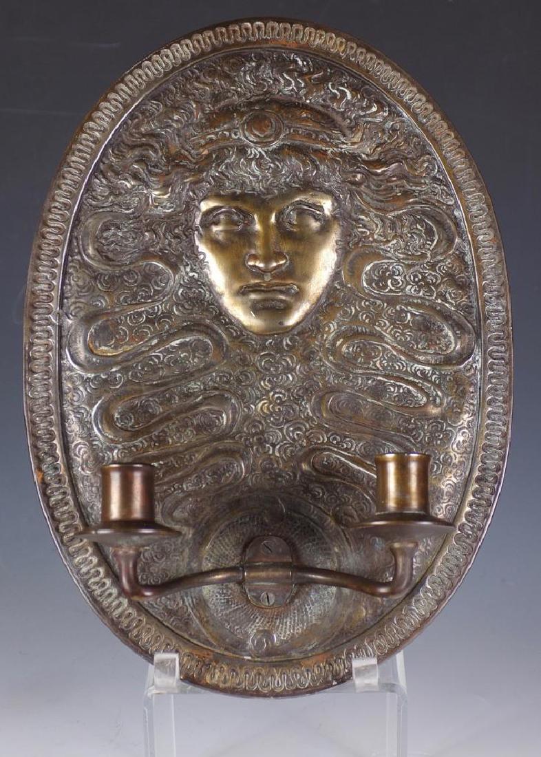 Magee Furnace Company Bronze Wall Sconce (1 of 8)