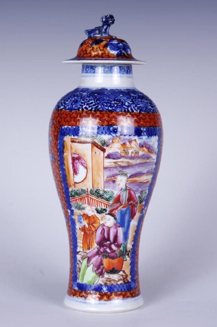 Chinese Export Porcelain Vase (1 of 10)