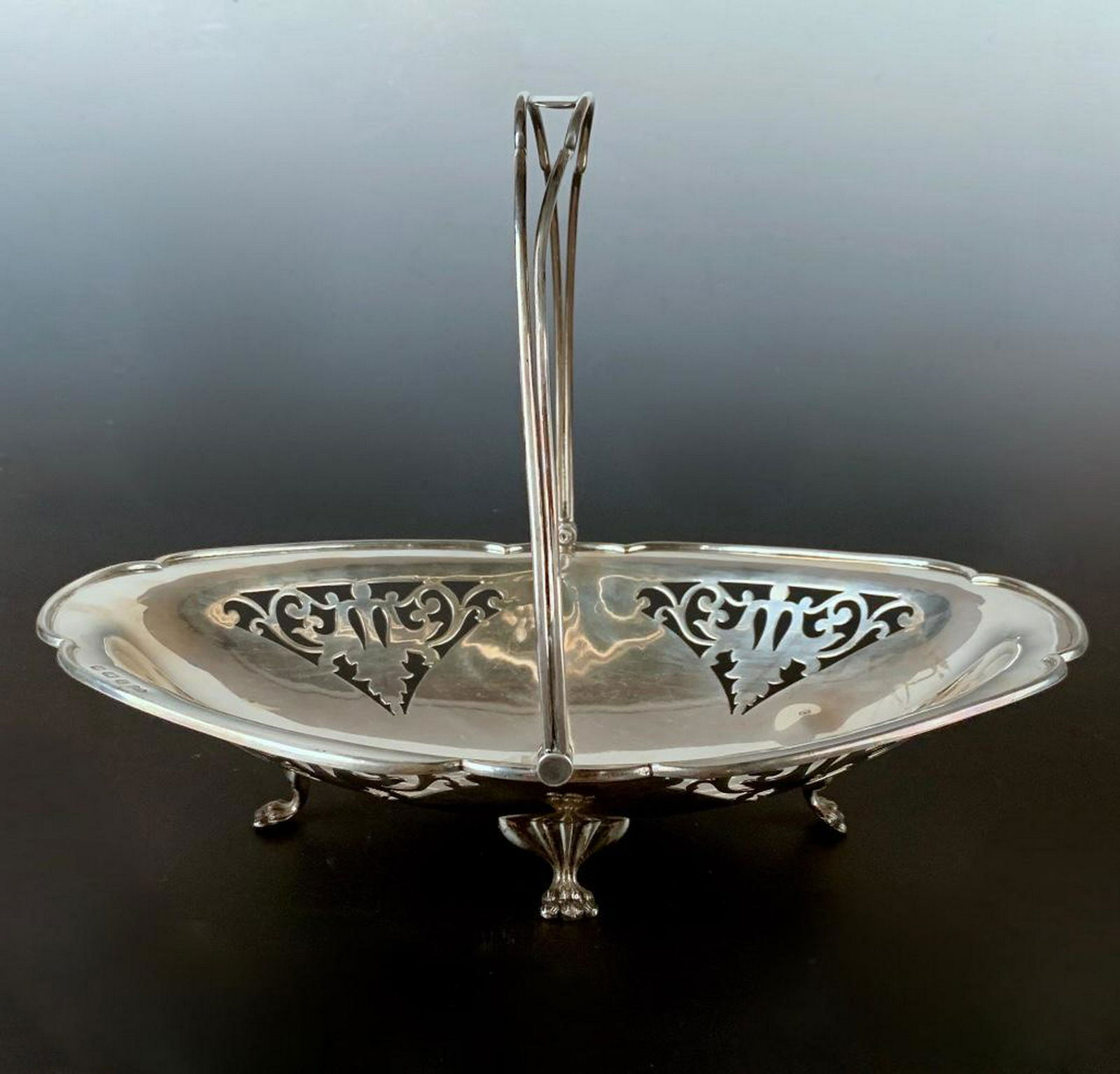 English Sterling Silver Cake Basket, Birmingham, 1947 (1 of 6)
