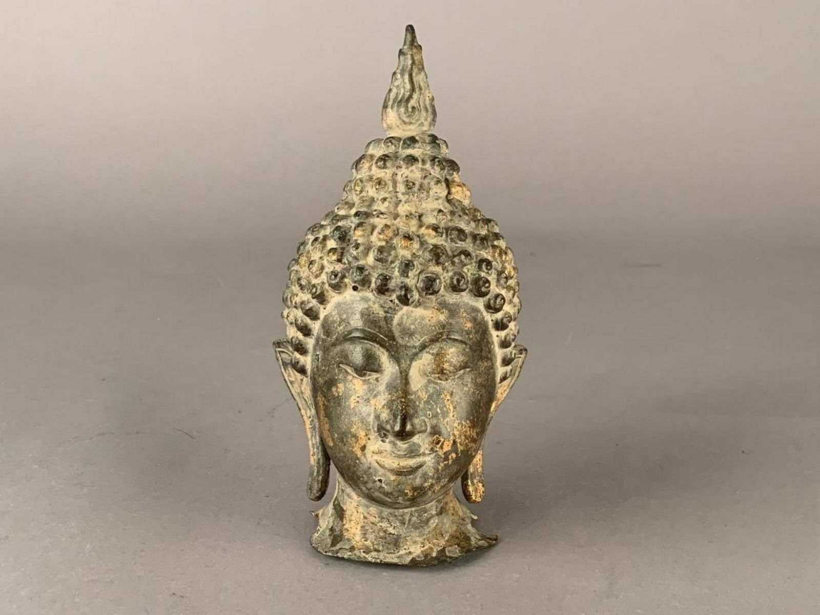 Thai Buddha Head (1 of 8)