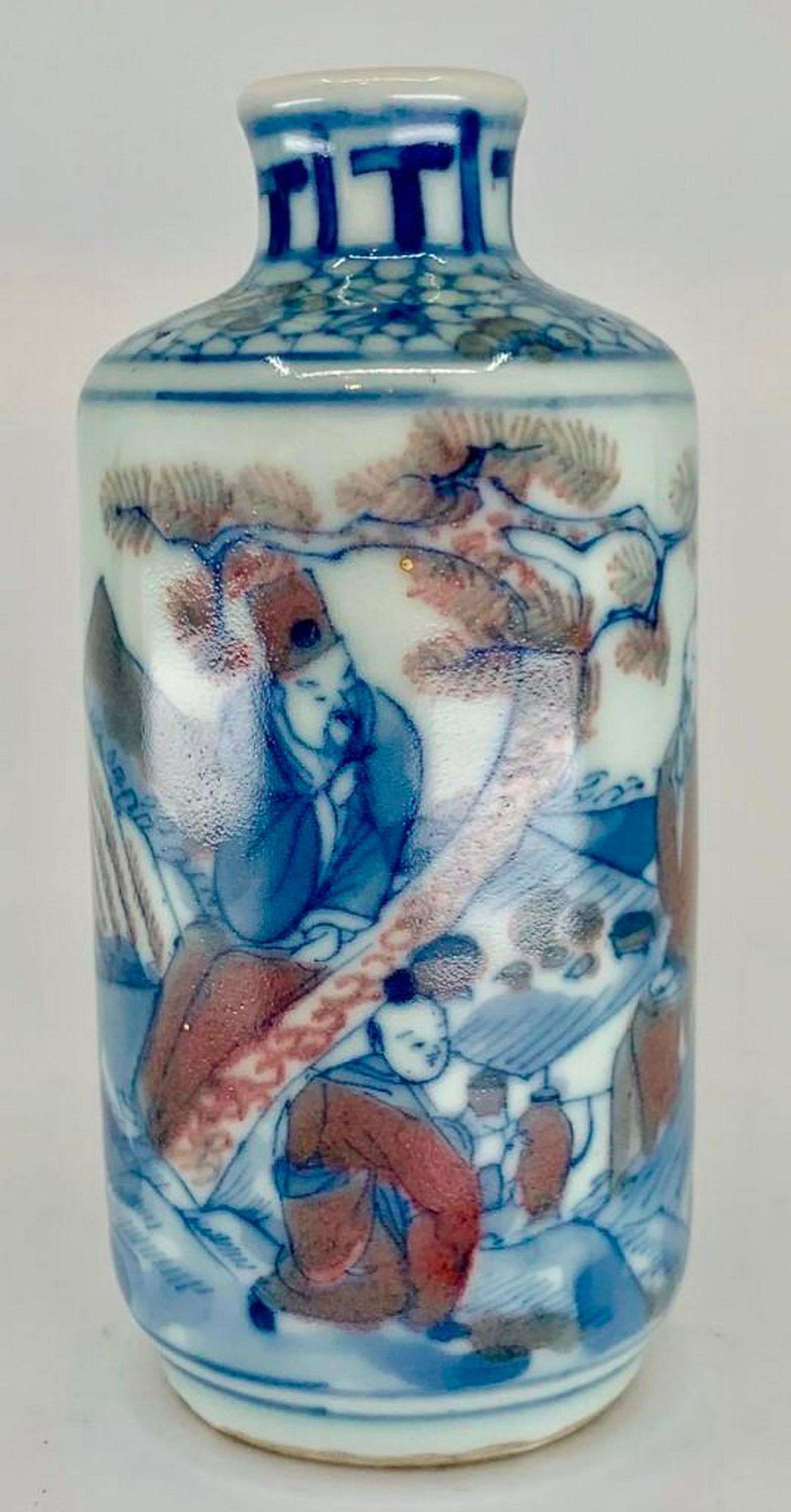 Chinese Doucai Cabinet Vase, Qing Yongzheng Mark (1 of 6)