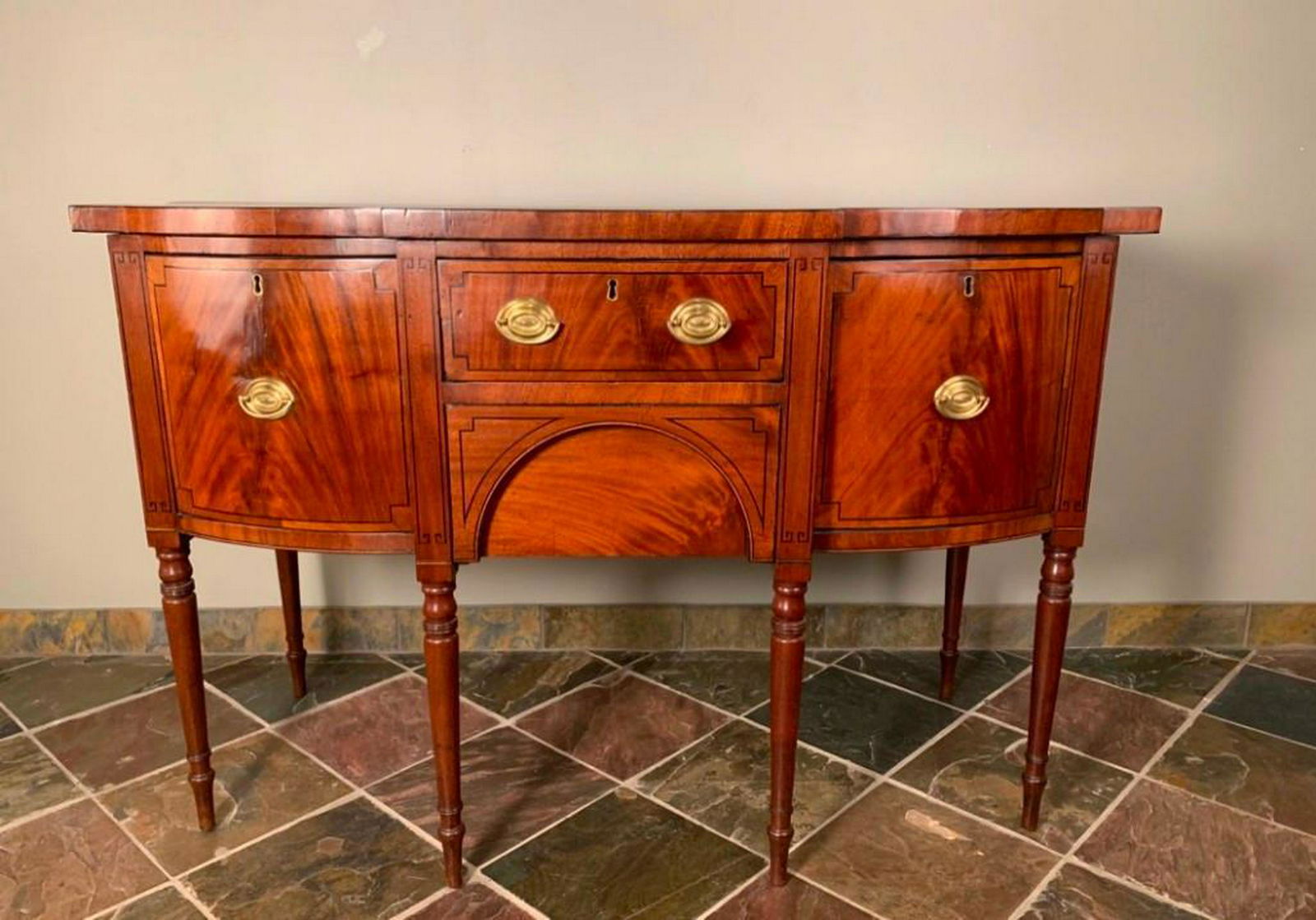 English Georgian Mahogany Sideboard c.1790-1800 (1 of 9)