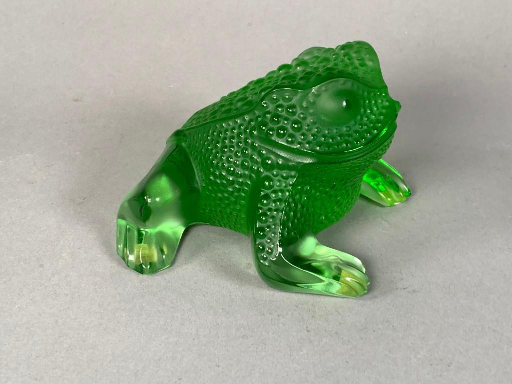 Lalique Green Molded and Frosted Toad/ Frog, Gregoire. (1 of 4)