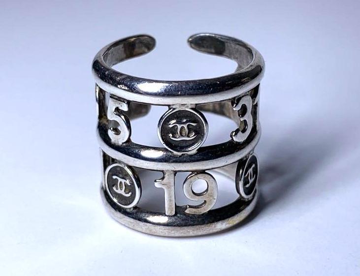 Chanel Silver-tone 3-Tier CC Logo & Number Adjustable (1 of 4)