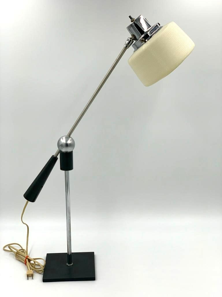 Vintage Gilbert Watrous Adjustable Table Lamp (1 of 8)