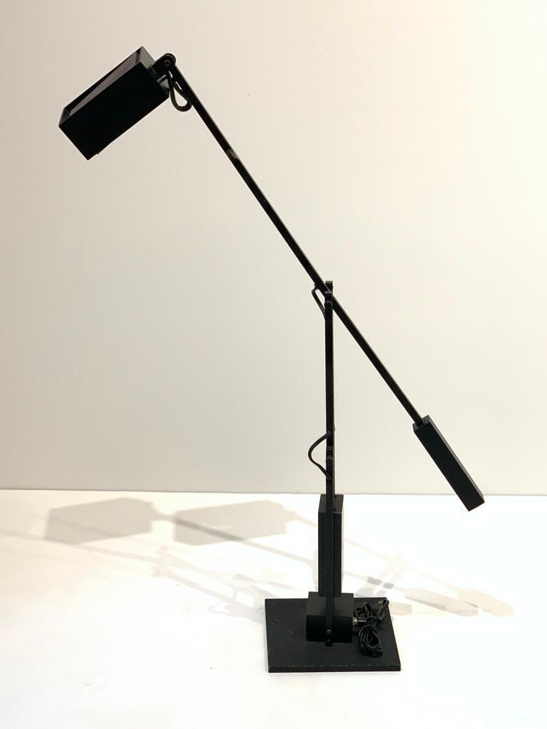 Modern Counterbalance Table Lamp (1 of 11)