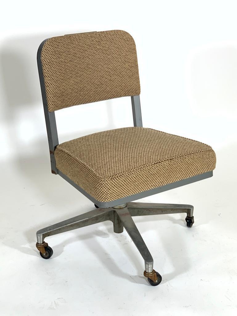 Steelcase Desk Chair (1 of 10)